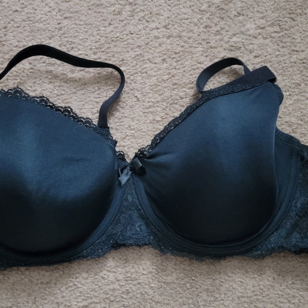 EUC Gilligan and O'Malley 38D Bra